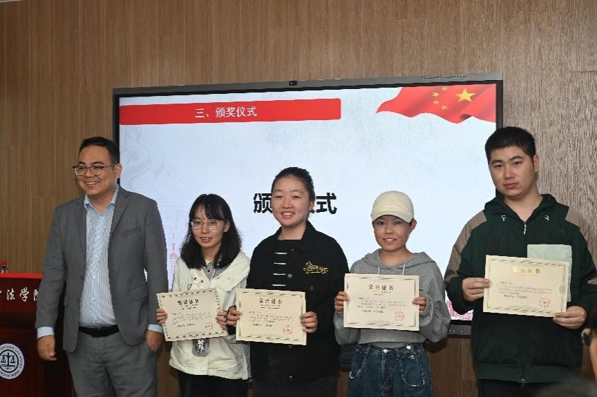 54E90964A731C31FF841D32A9CE_2CCD867E_12FBB